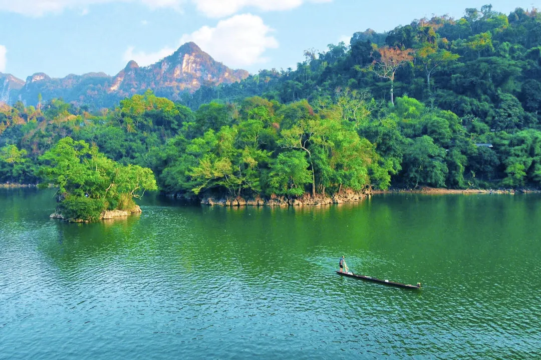 Ba Be Lake