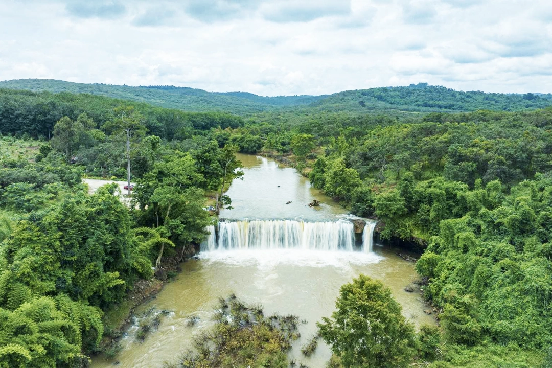 Dak Mai Waterfall