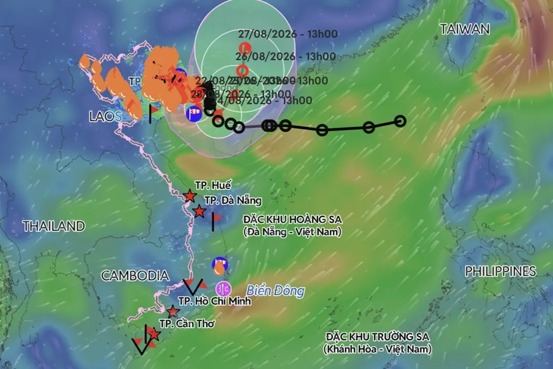 Typhoon No. 4 is currently at level 8, gusting at level 10.
