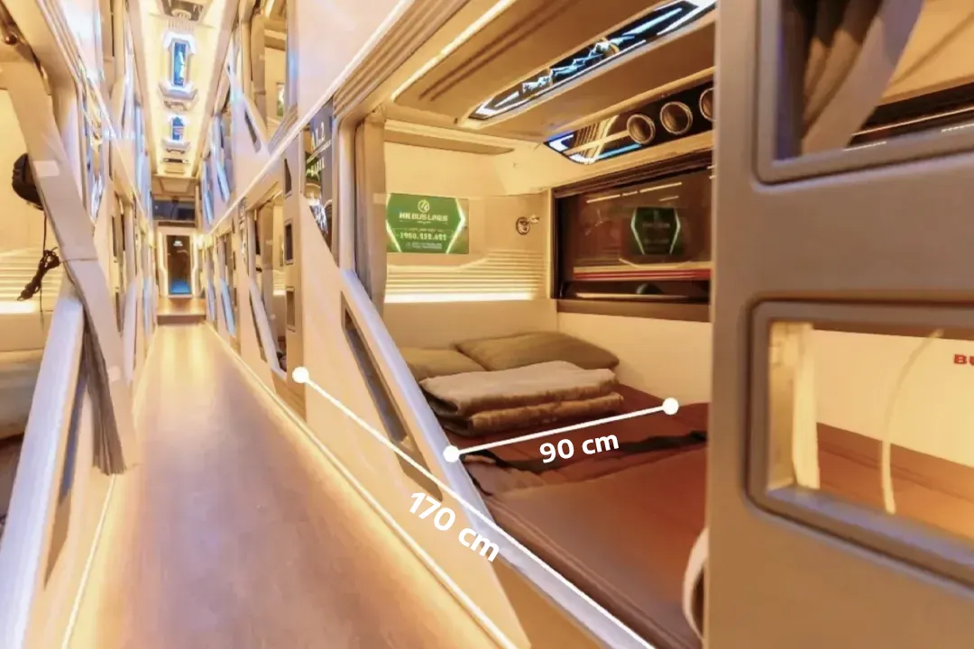 Nha Trang to Hoi An VIP cabin sleeping bus - Cabin size