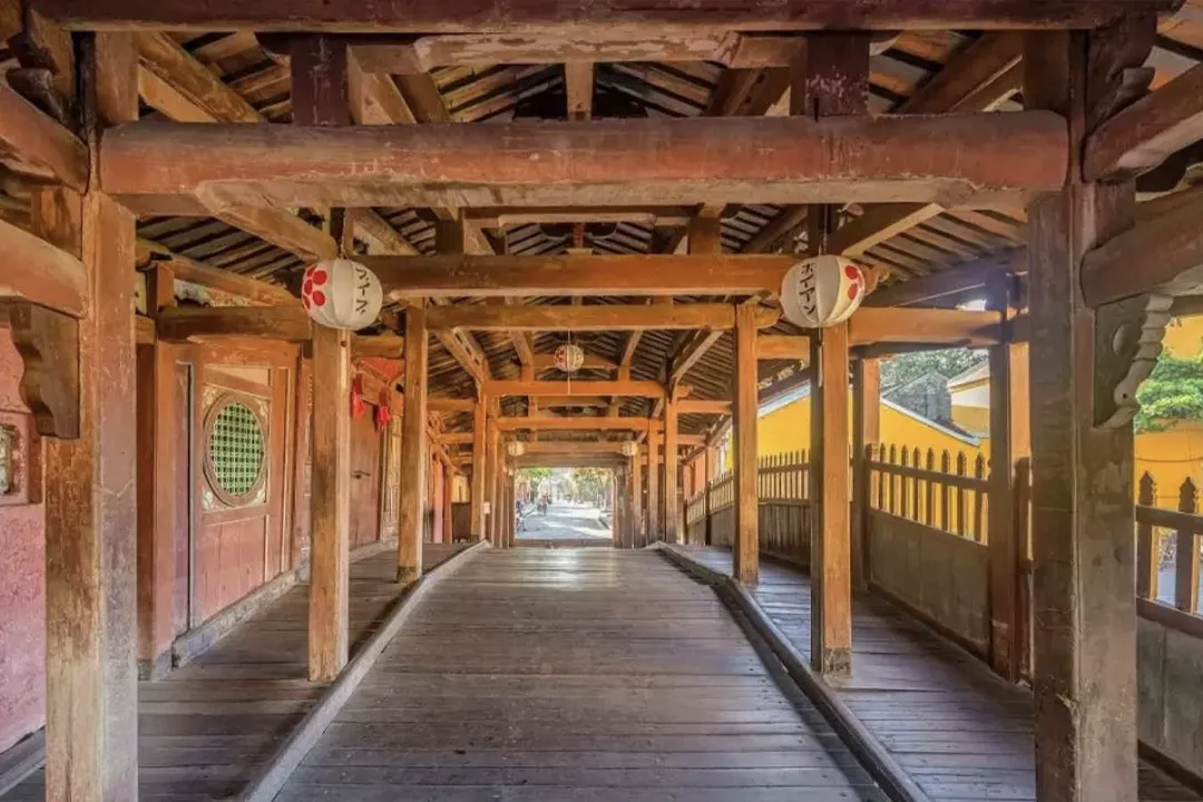 Japanese Bridge - Main Hall