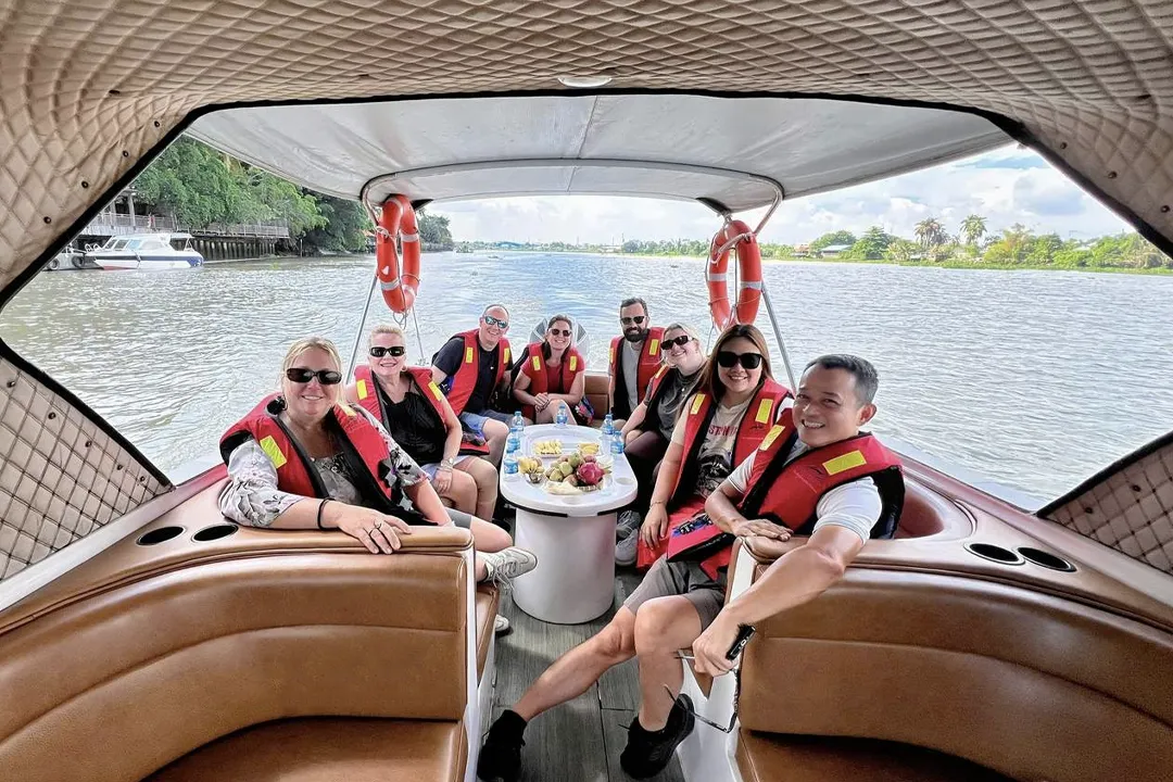 Cu Chi Tunnels VIP Tour by Speed Boat - Tourists