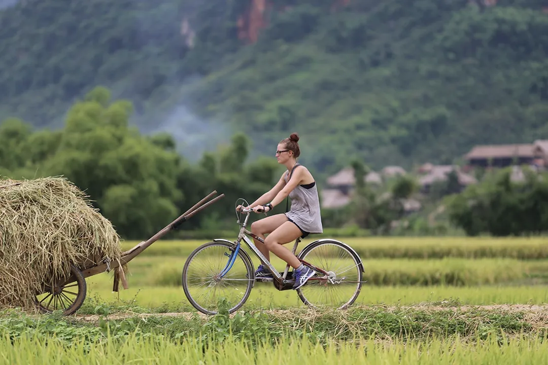 Bicycle ride at Mai Chau