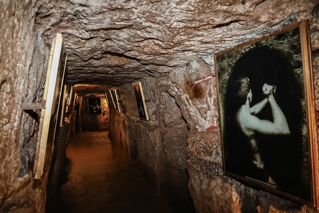 Vinh Moc Tunnels
