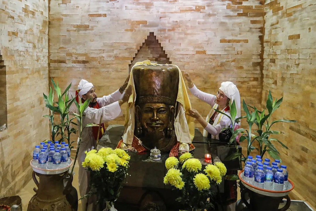 Mưnay Yang ritual