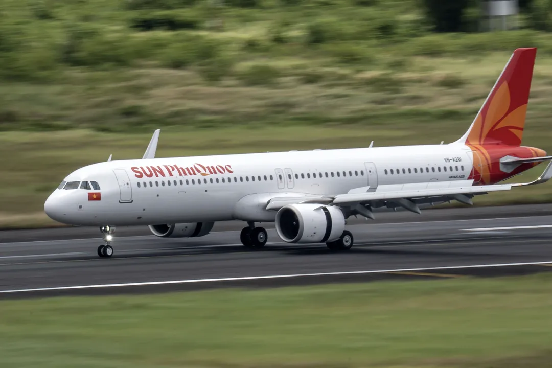 Plane from HCMC to Phu Quoc