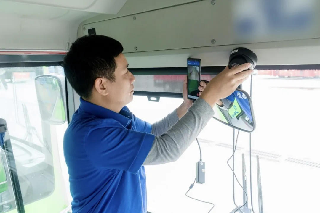 Hanoi-Ha Giang Overnight Transfers - Real-time Monitoring