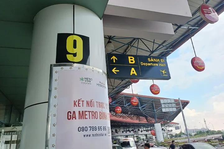 Terminal 1's Meeting point