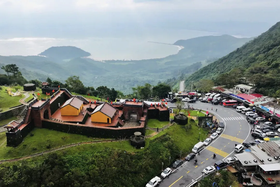 Hai Van Pass