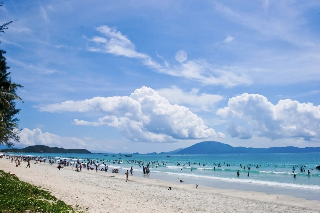 Tra Co Beach, which stands as Vietnam’s longest beach at a staggering 17 kilometers.