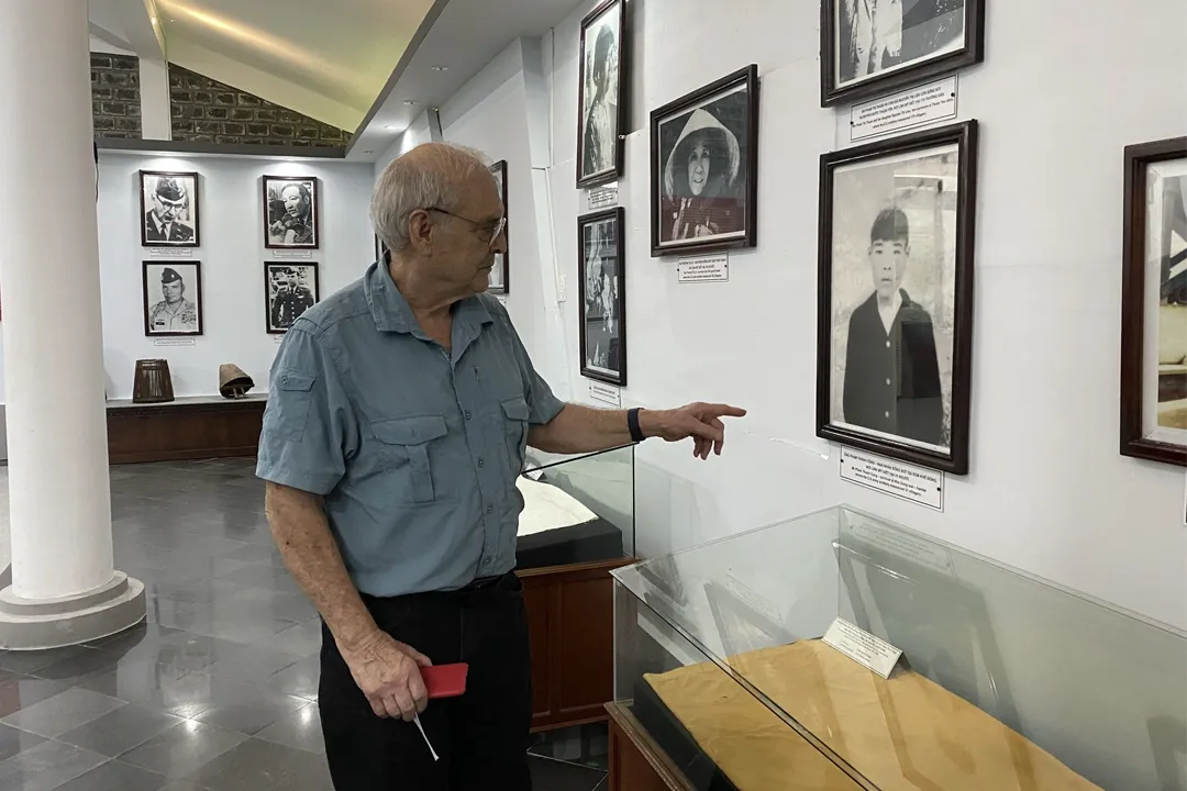 Foreign tourists visiting the My Son Museum.