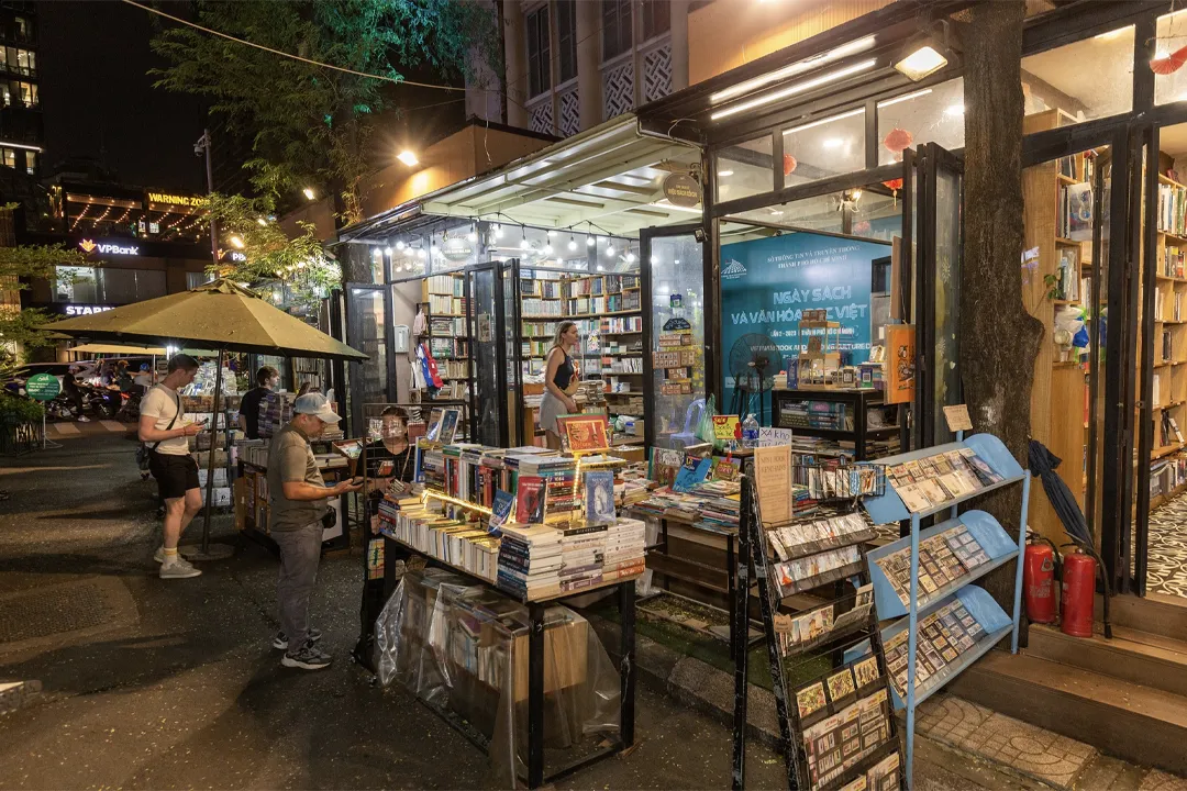 Nguyen Van Binh Book Street