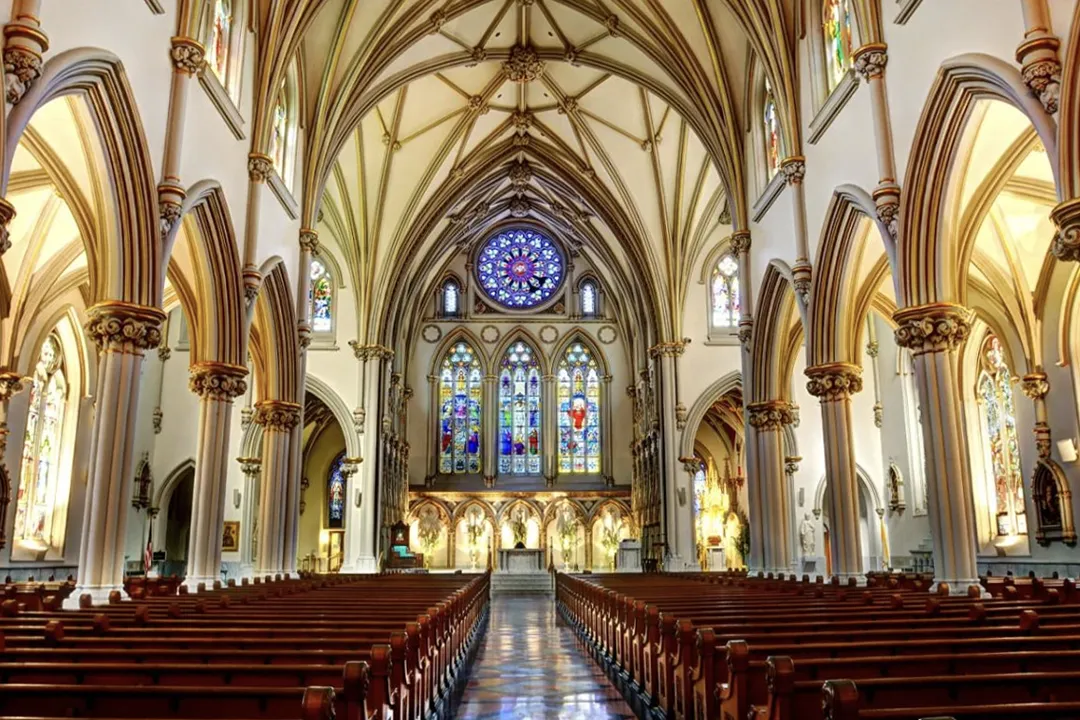Notre Dame Cathedral of Hanoi - Inside