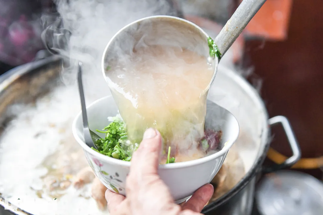 A21's Hanoi Foodtour – Beef Pho