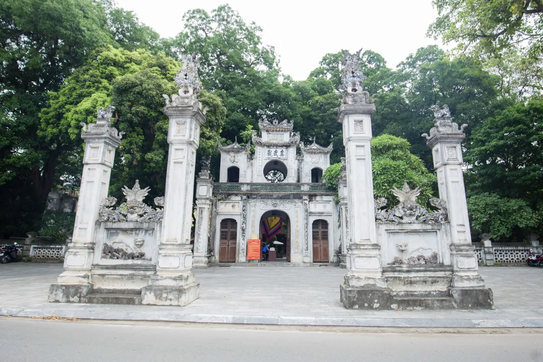 Quan Thanh Taoist Temple