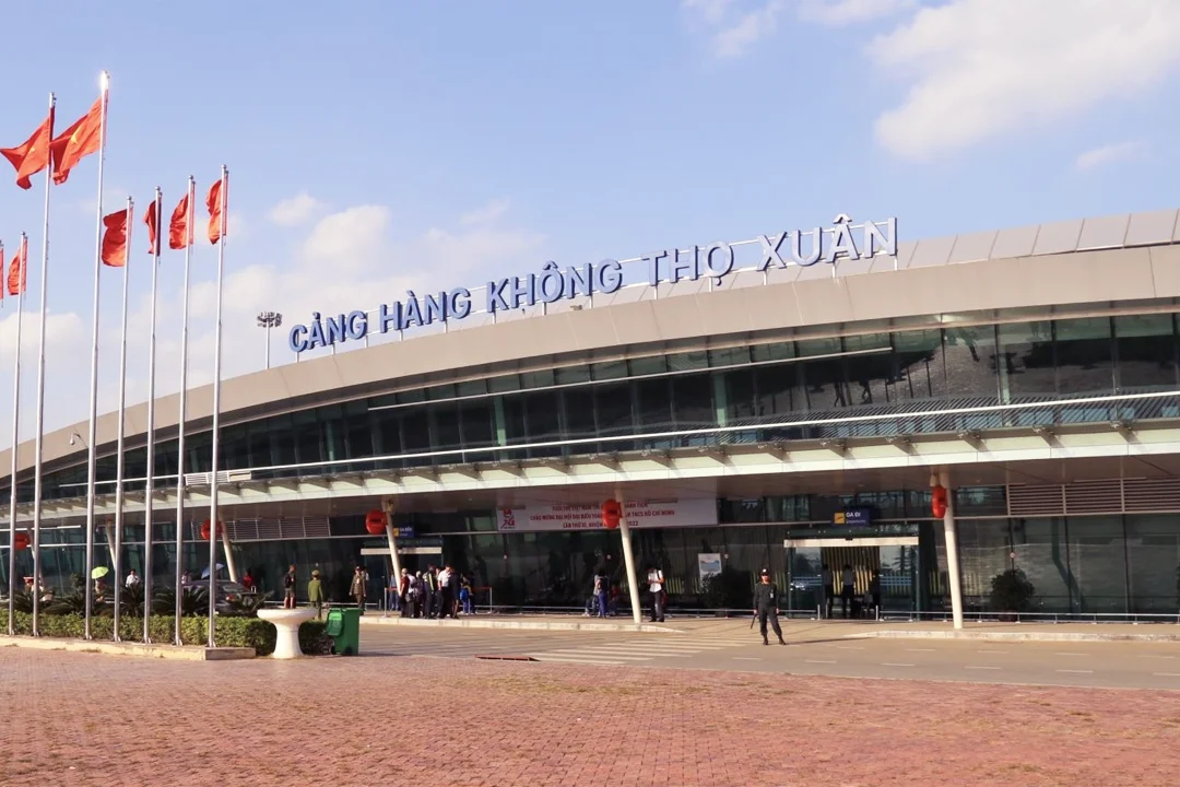 Tho Xuan Airport Outside