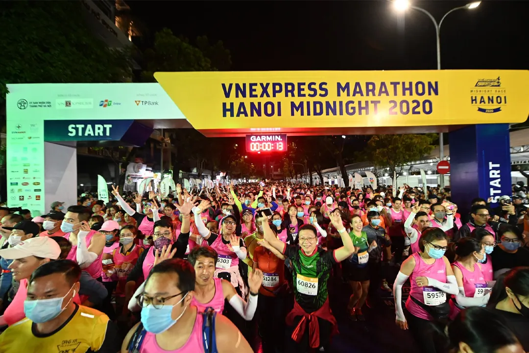 VnExpress Marathon Hanoi Midnight