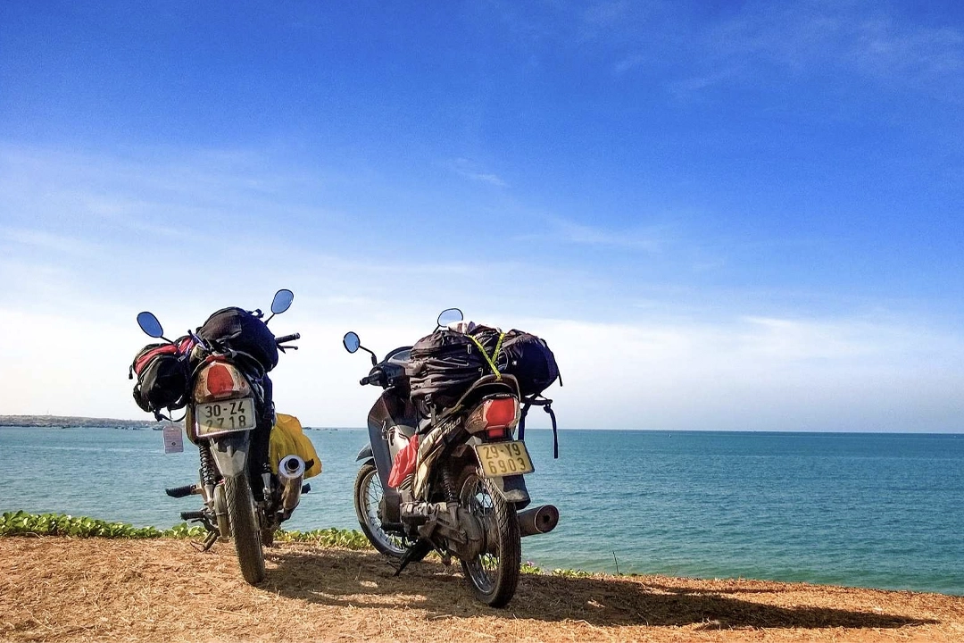Sapa-Danang route is typically 1,200–1,500 kilometres depending on detours