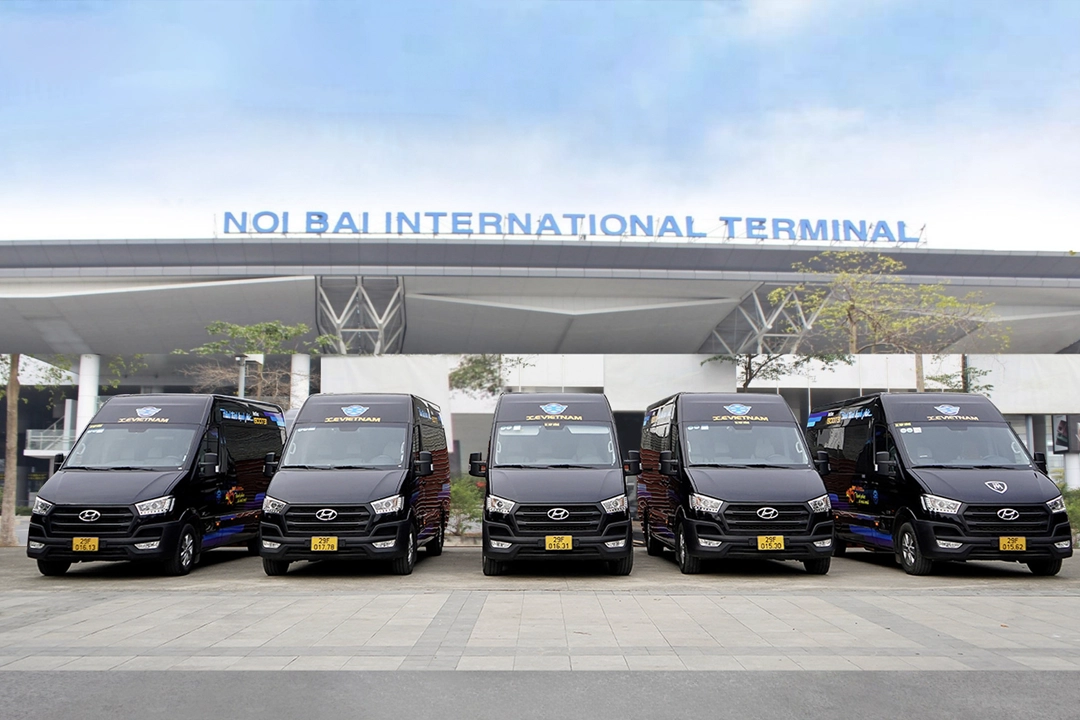 Airport Pickup Limousine in Hanoi 