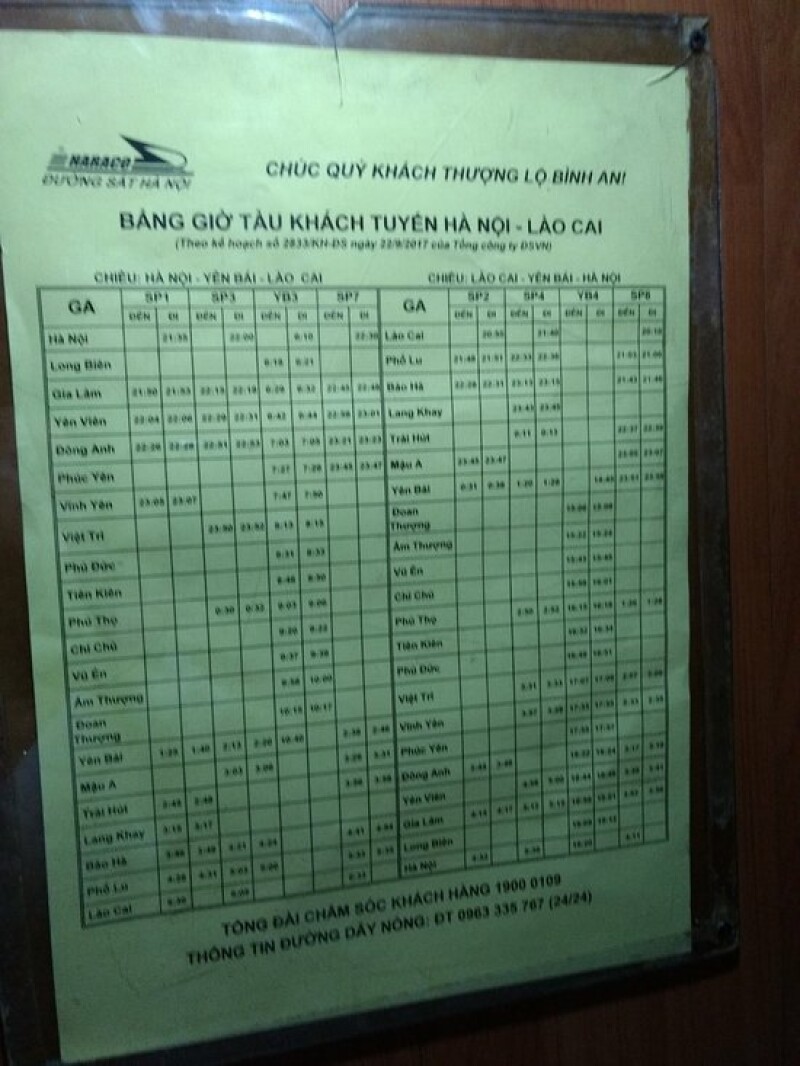 ET- Pumpkin Express Hanoi Sapa train no 3 