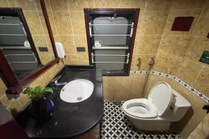 Tay S (Singapore) comment for Hanoi to Sapa Train