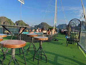 Freedom12894760412 comment for Halong Bay Tours and Actitives