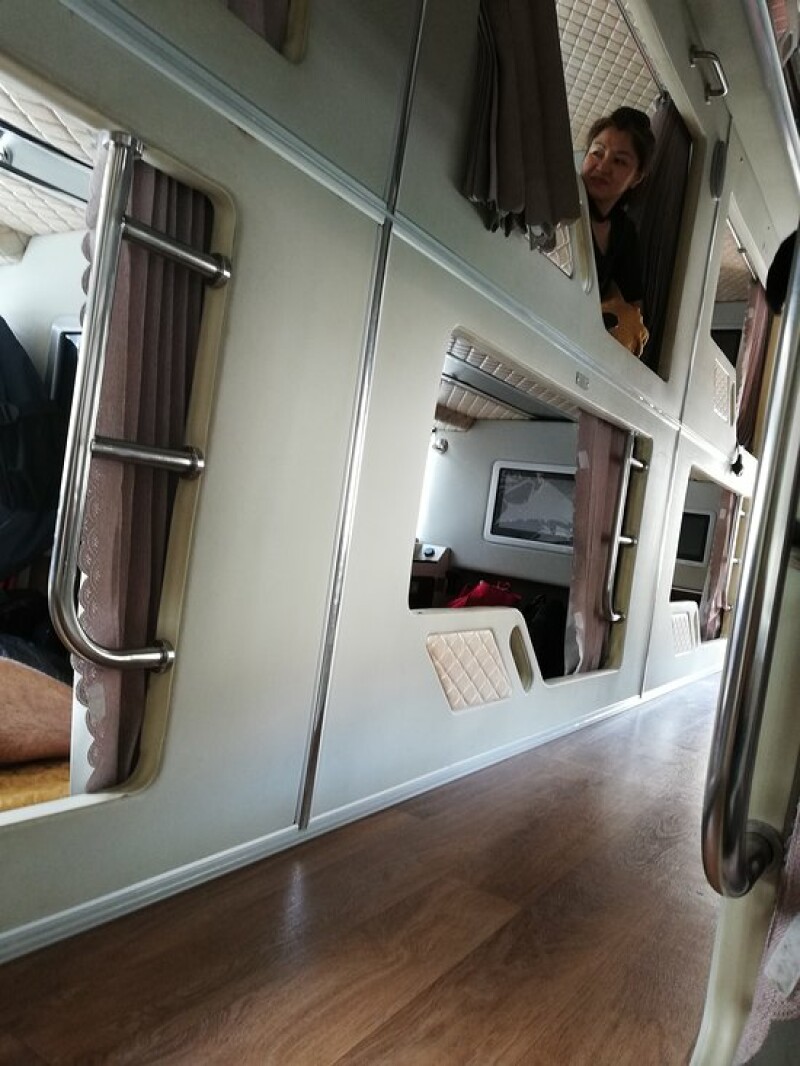 VIP Cabin bus Hanoi to Sapa no 5 