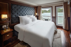 Paradise Elegance Cruise 3 Days 2 Nights Deluxe balcony