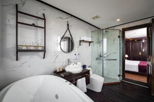 Peony Exclusive Suite image 2