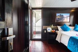 Bai Tu Long Bay Swan cruise 2 days Suite Balcony