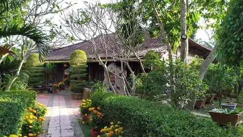 Dong Hoa Hiep Ancient Village