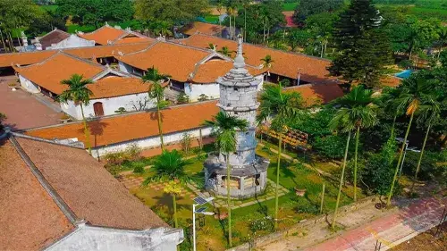 But Thap Pagoda