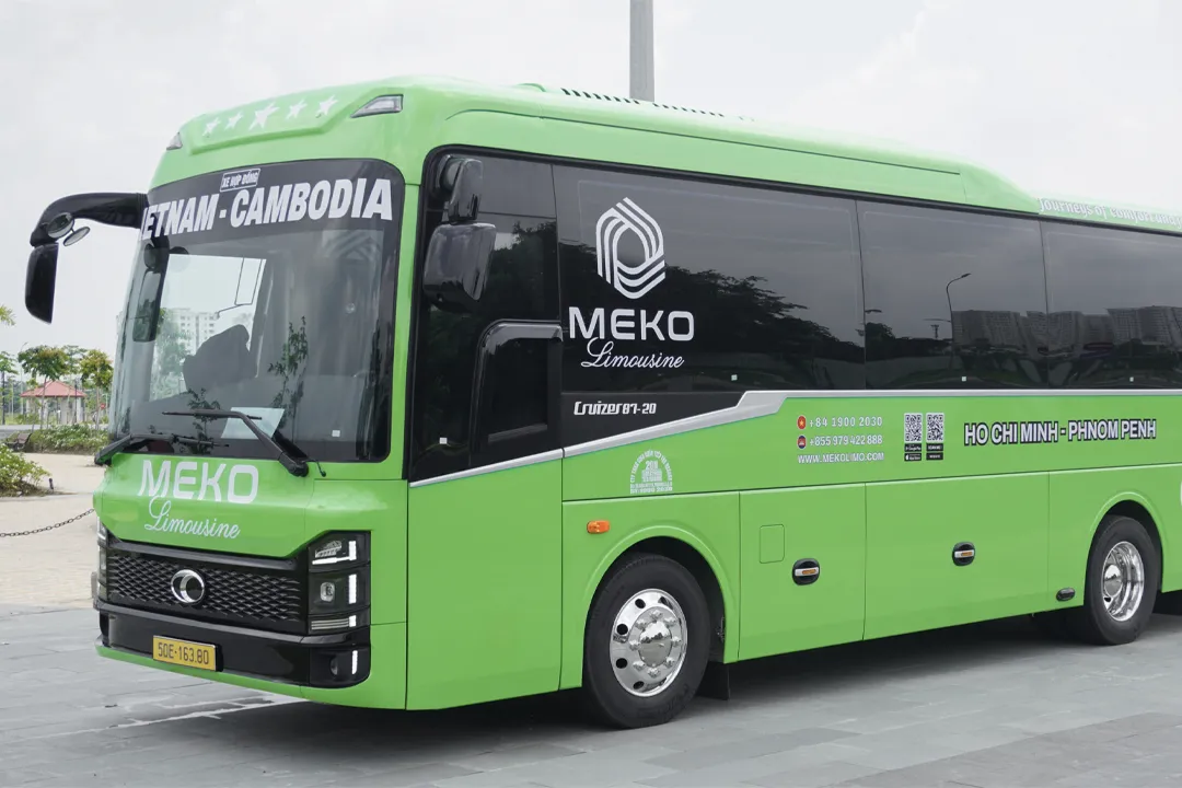 Meko Busline's Limousine Bus