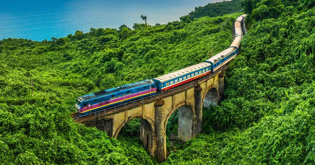 Picture of Hue to Da Nang Transfer Guide: Best Routes, Tips & How to Choose (2025)