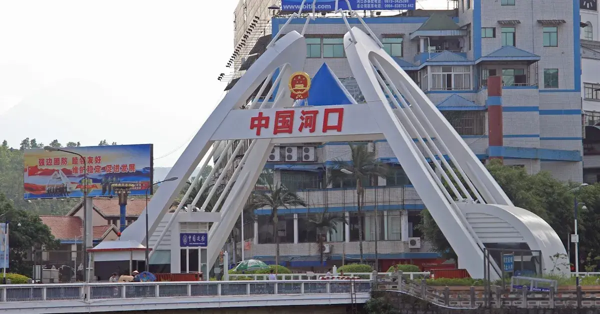 Ảnh: Hướng dẫn đầy đủ: Đi từ Hà Khẩu (Trung Quốc) đến Hà Nội qua cửa khẩu Lào Cai