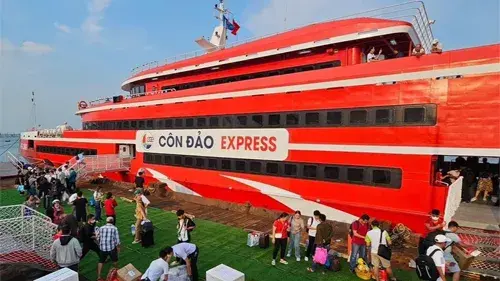 Con Dao island 1