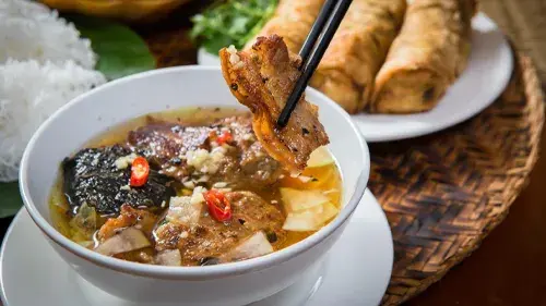 Hanoi's Street Food: Eat Like A Local!