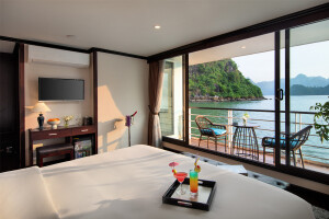 Ocean Suite Balcony image 2