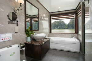 Elegance Suite Balcony image 2