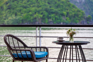 Elegance Suite Balcony image 2