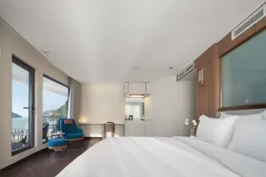 Essence Suite image 2