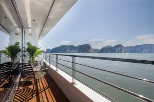 Executive Suite image 2