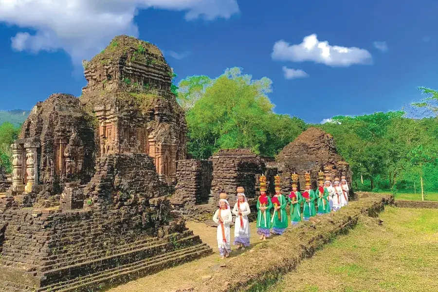 Central Vietnam 5 days 4 nights tour 8