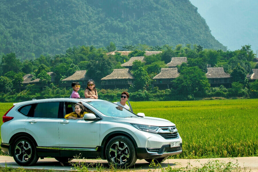 Ban Gioc Waterfall to Halong Bay private car 2