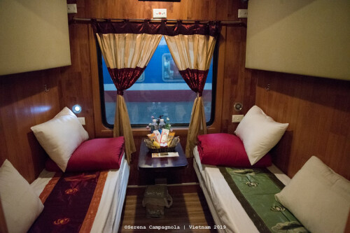 Fanxipan Express Train Sapa to Hanoi