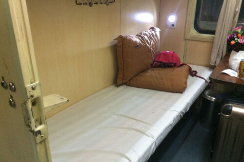 Da Nang to Ninh Binh train (by Vietnam Railway)