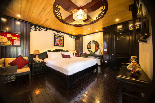 Dragon Legend Cruise 3 Days 2 Nights 7