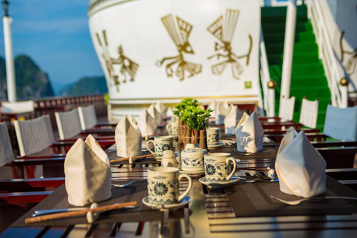 Dragon Legend Cruise 3 Days 2 Nights 9