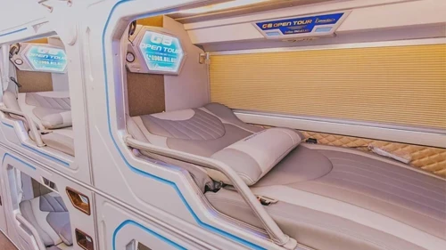 Ninh Binh to Hoi An VIP cabin sleeping bus