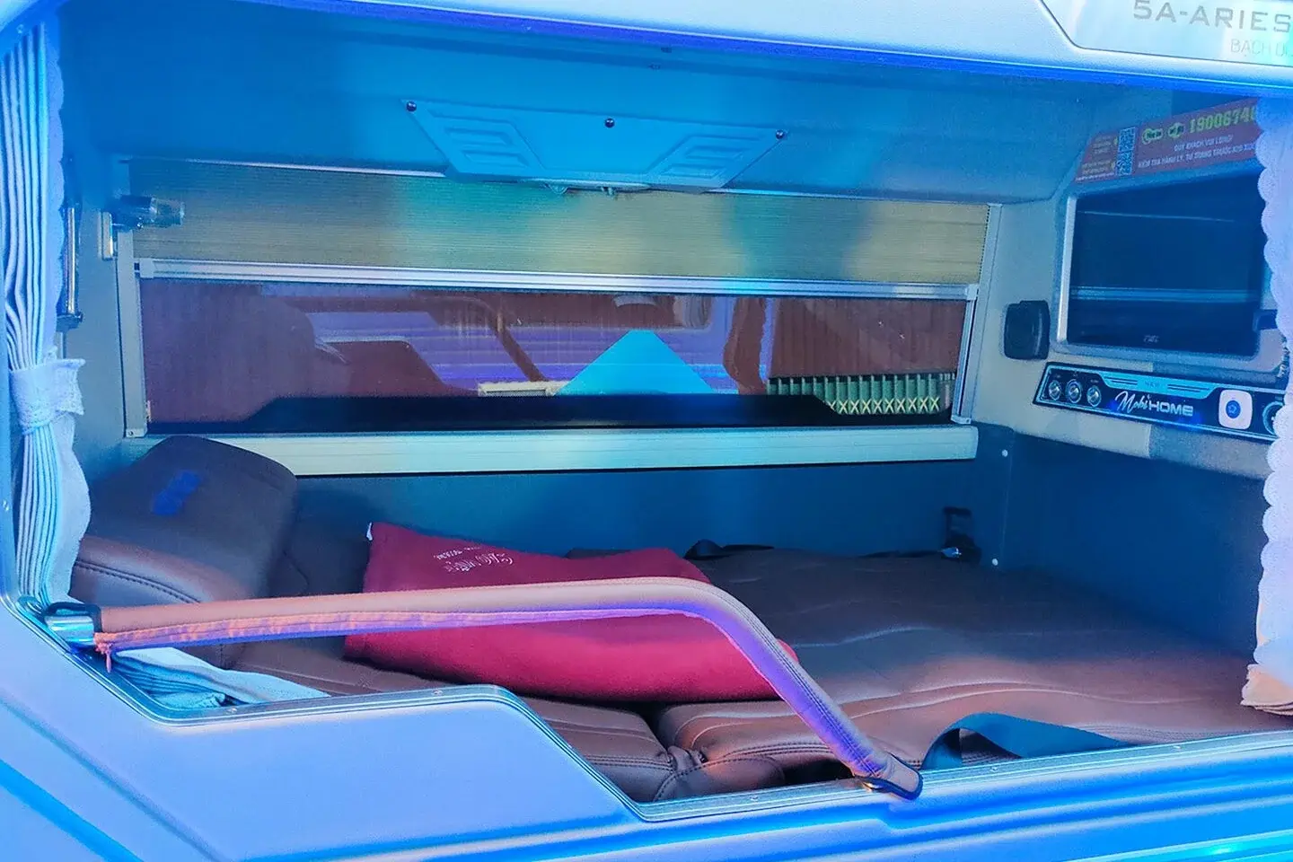 Sao Viet cabin bus Lao Cai to Hanoi 3